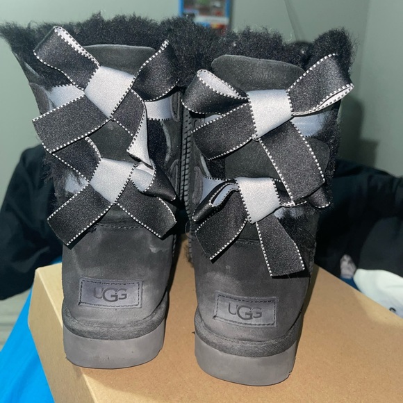 Classic bailey bow shimmer - Picture 2 of 3